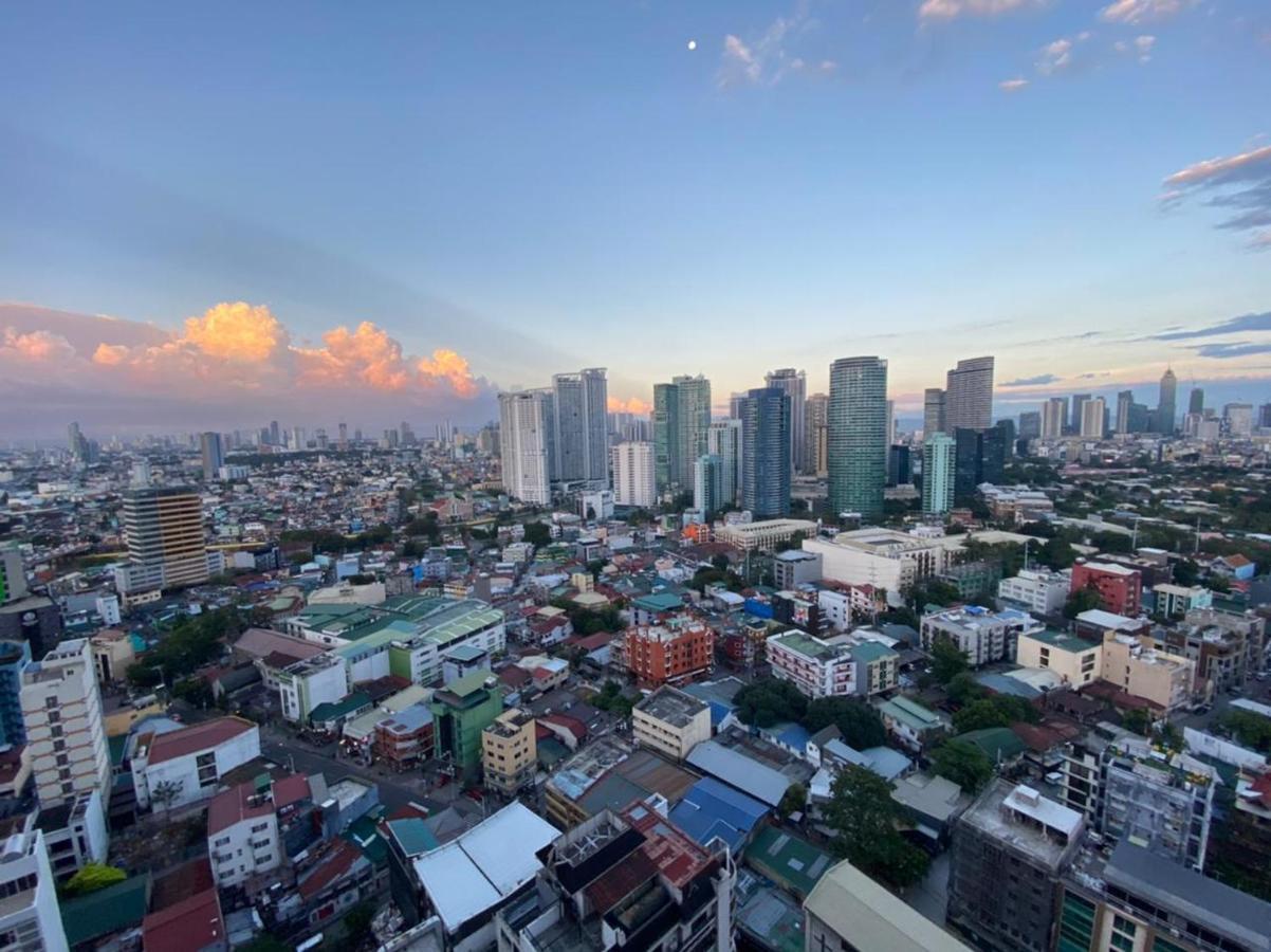 Makati Prime Luxury Apartment Manila Exterior photo